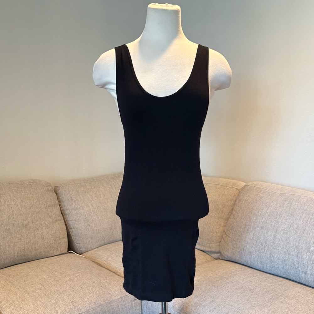 Black Sleeveless Dress
